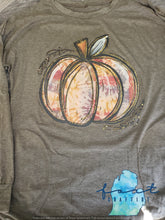 Load image into Gallery viewer, Tie Dye Pumpkin